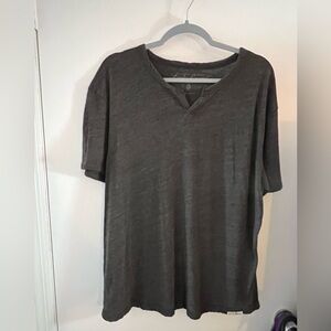 Lucky brand women’s grey b neck t shirt xl